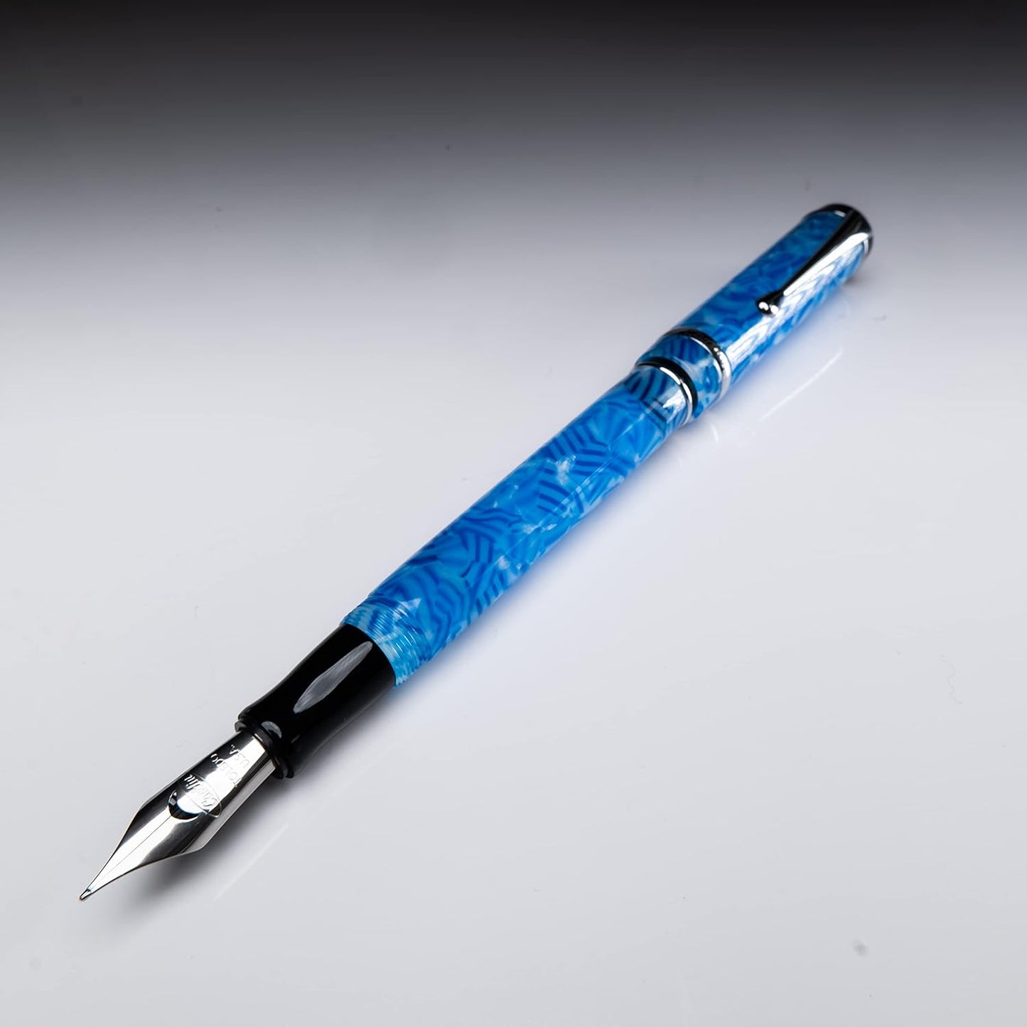 Conklin Duragraph Fountain Pen Ice Blue - Fine Nib, Elegant Writing Instrument with Cool Blue Finish