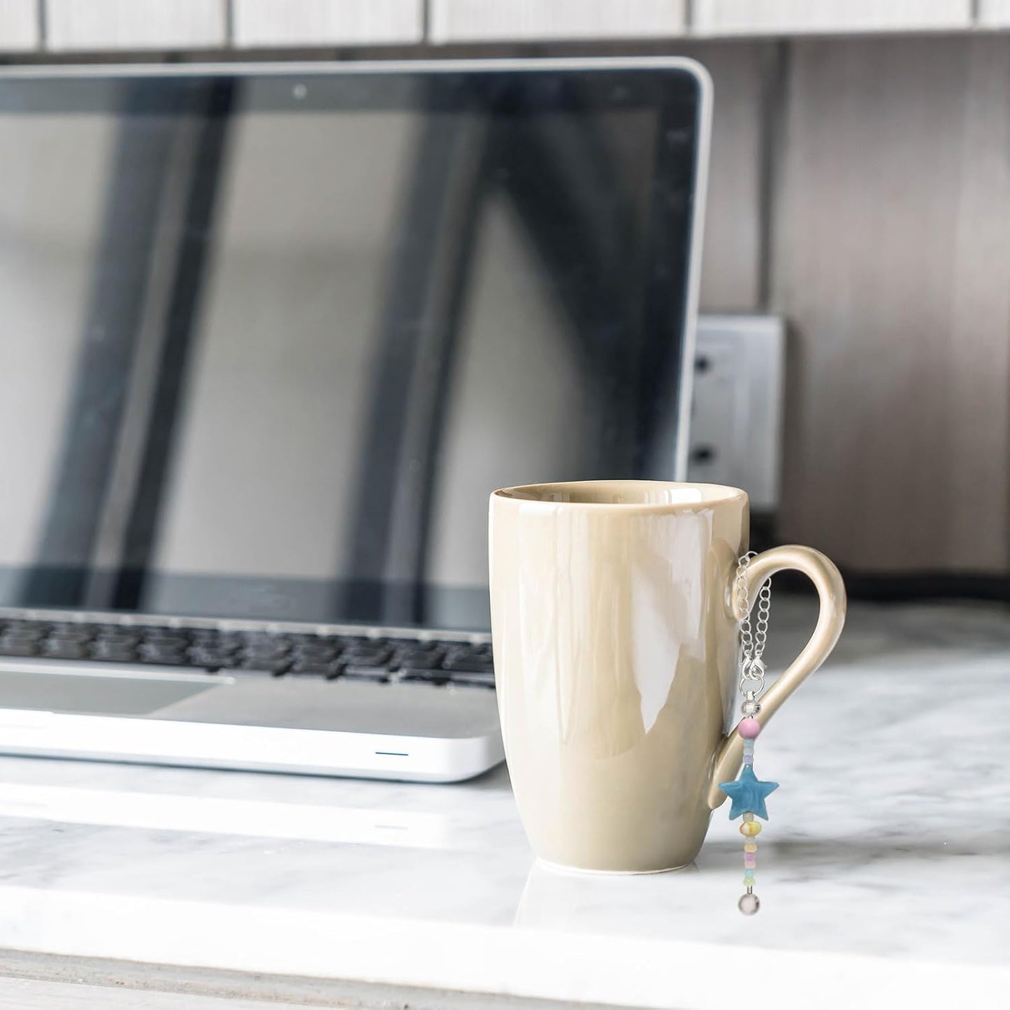 FREEBLOSS 50 Set DIY Beaded Cup Charms for Wine Glasses Party Drink Markers with Secure Clasp Personalized Decorative Mug charms