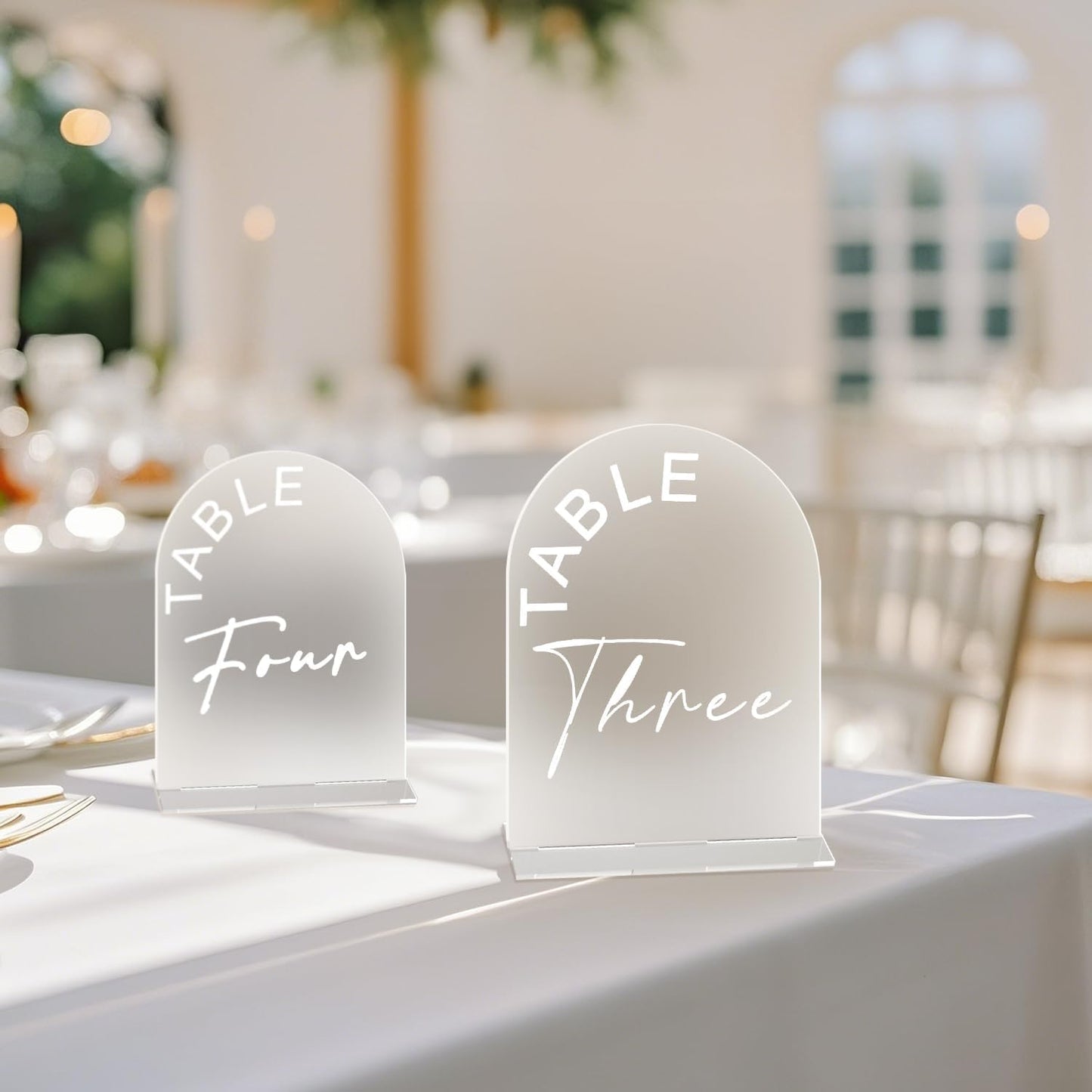 Frosted Arch Wedding Table Numbers 1-25 with Stands, 5x7 Inch Acrylic Arch Sign with Holder for Wedding Reception Table Centerpiece Decoration