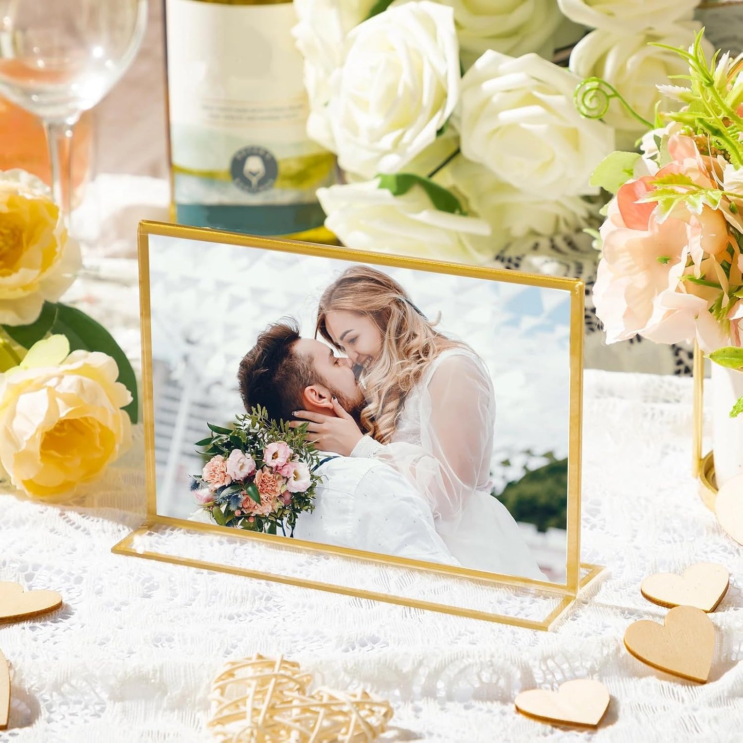 Hoteam 24 Pack 7 x 5 Clear Acrylic Sign Holder with Gold Borders, Gold Picture Frame, Double Sided Wedding Table Number, Acrylic Menu Stands for Wedding Table, Restaurant Sign, Photos Display