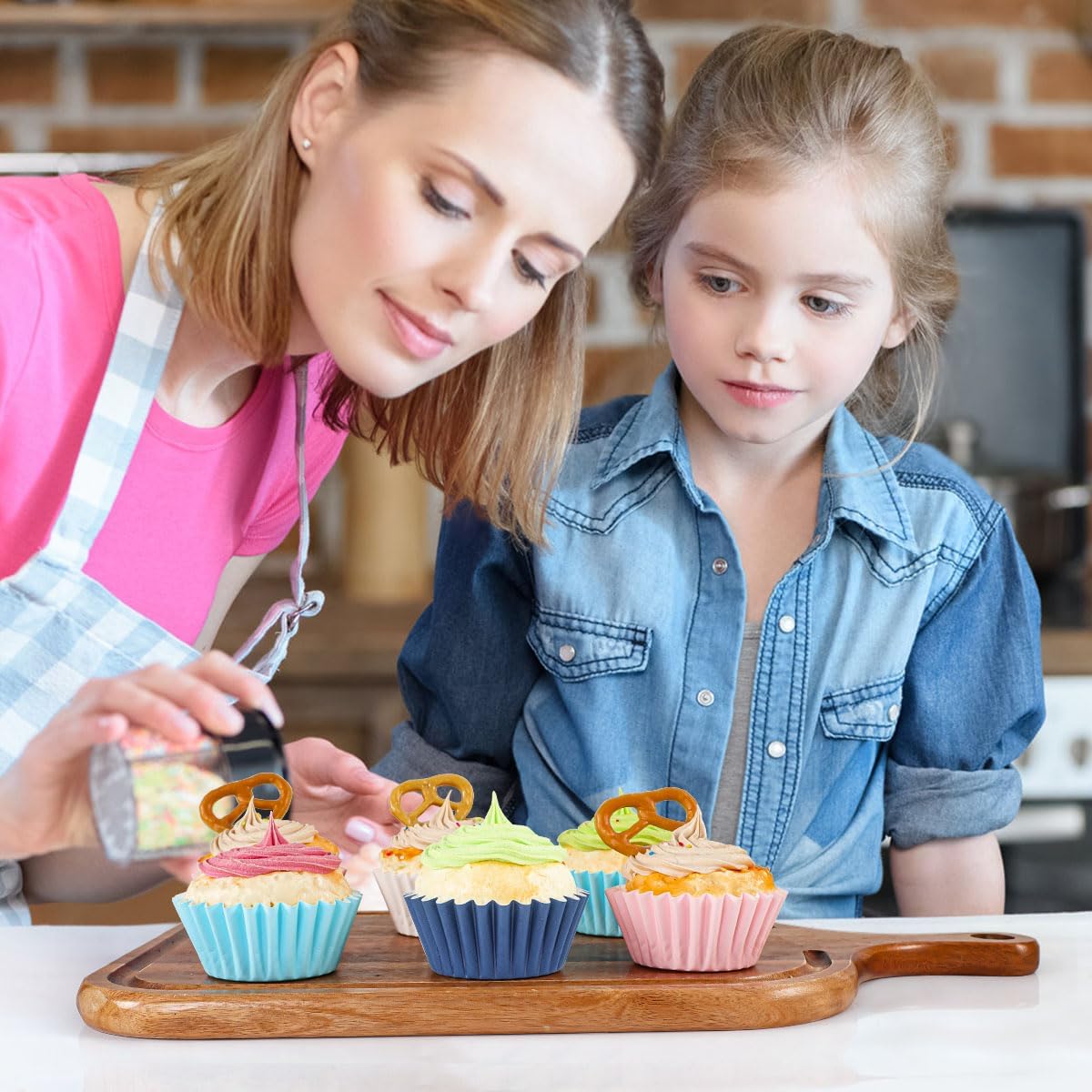 Caperci Grease-Resistant Standard Cupcake Liners 150 Counts - Heavy Duty Paper Muffin Baking Cups, Odorless, No Muffin Pan Needed, Easily Peels (Navy Blue)