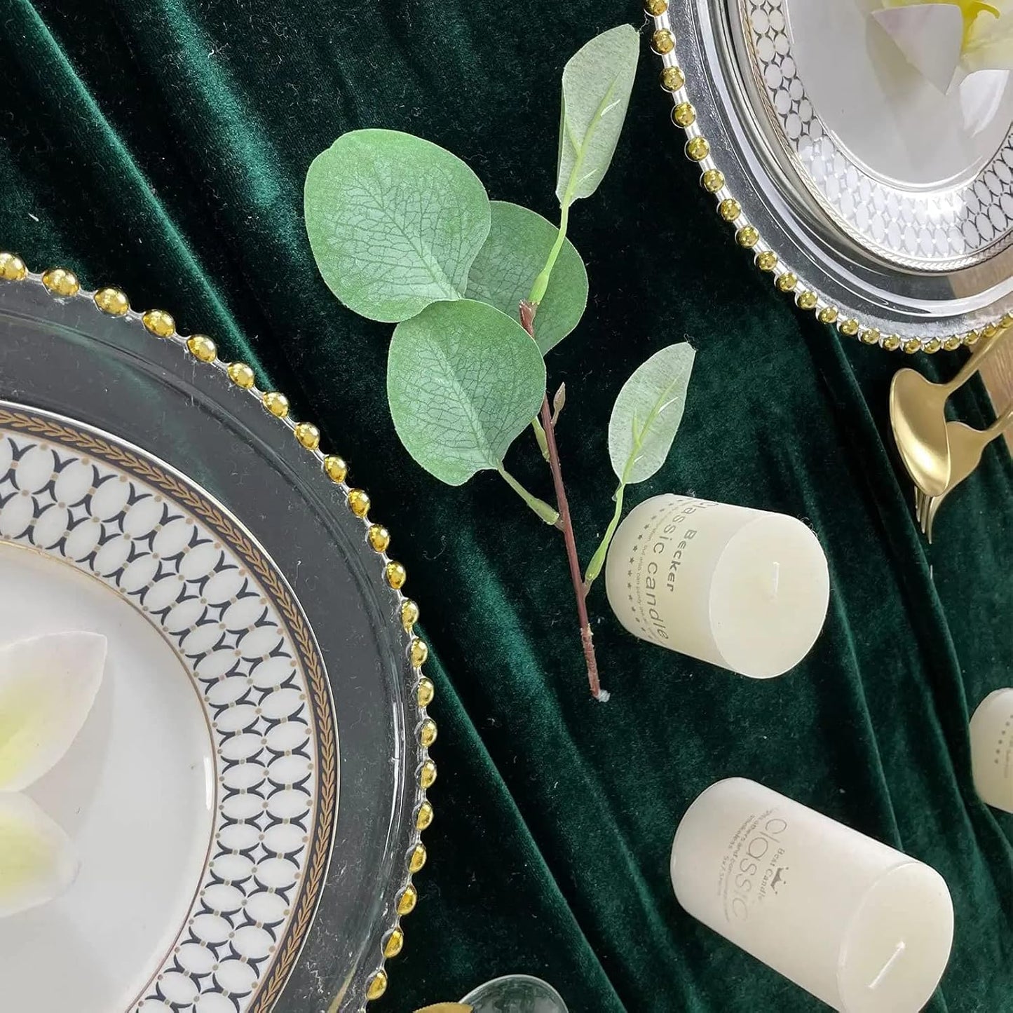 Luxurious Velvet Table Runner, 10ft Wedding Reception Decorations, 20x120inch Soft Velvet Fabric, Table Linen Overlay, Wedding Table Runners (Emerald Green, 20X120inch, 5pack)