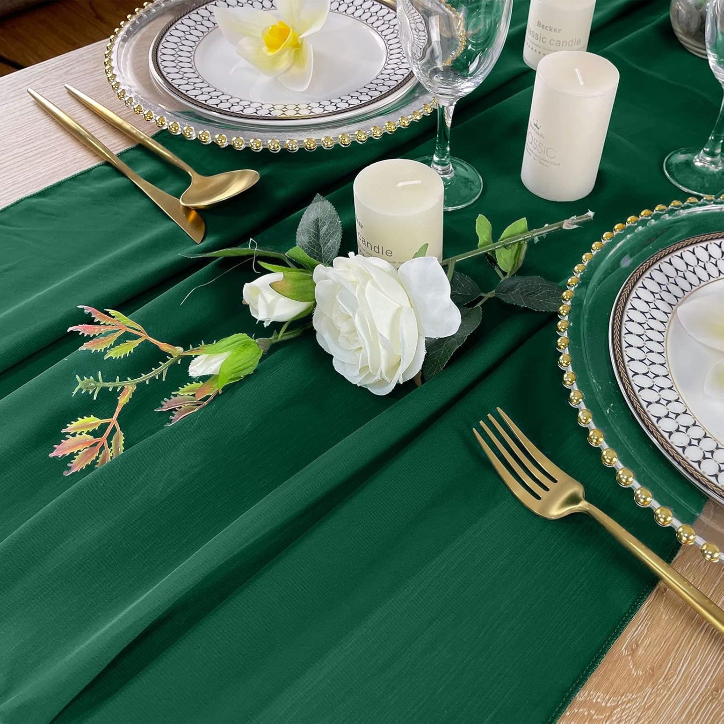EHLDekol 10ft Chiffon Table Runners 27x120 inches Romantic Sheer Wedding Table Runner Top Table Bridal Party Decoration (Emerald Green,10ft)