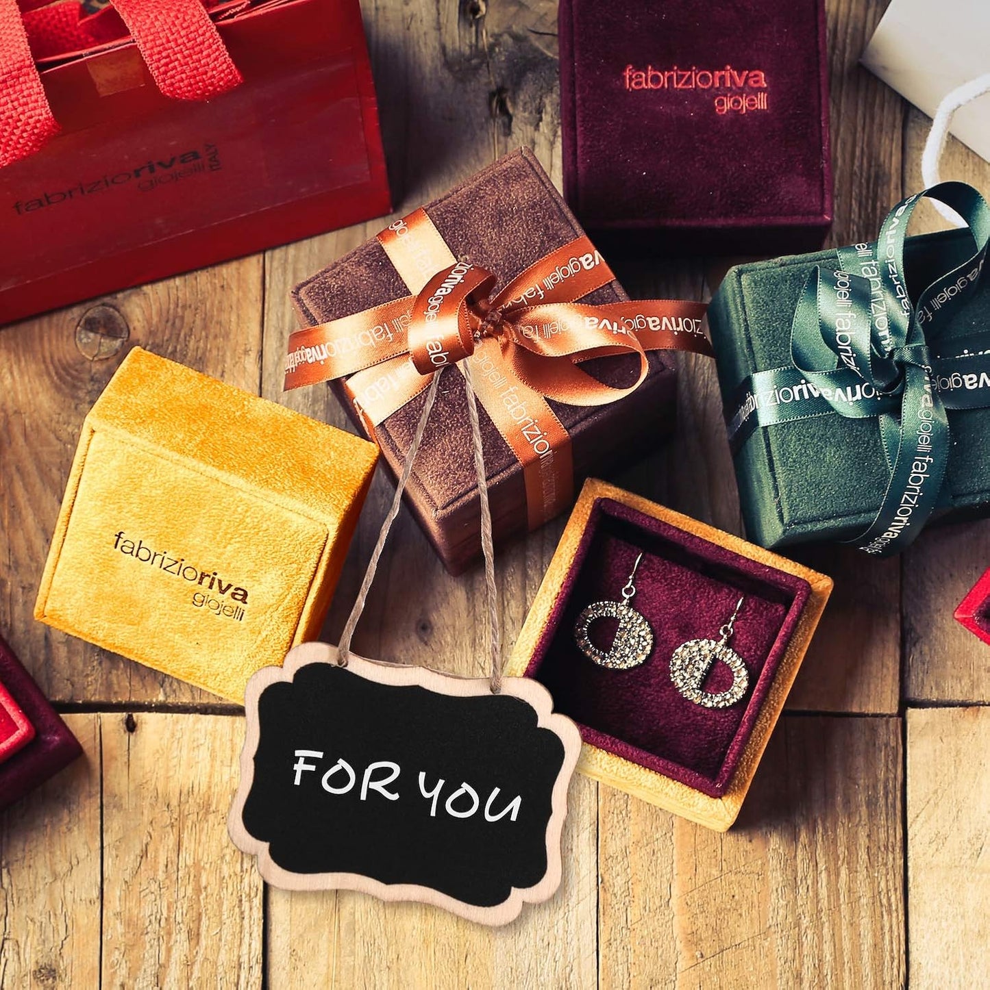 ONUPGO 20 Pack Chalkboard Tags with Liquid Chalk Marker, Double Sided Blackboard with Hanging String, Wooden Mini Erasable Chalkboard Signs, Hanging Chalkboard Labels, Price Tags, Message Tags