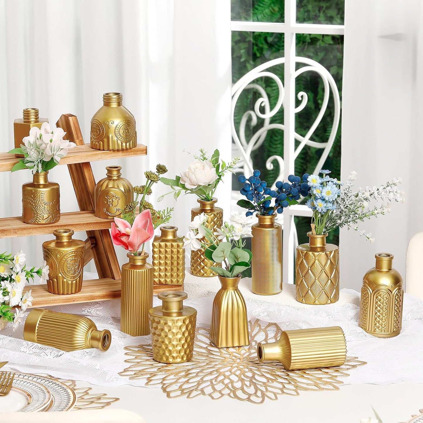 Yaomiao 30 Pcs Vases Bulk Colored Flower Glass Vases Bud Vintage Colored Glass Bottles Colorful Rustic Embossed for Home Wedding Table Decorations Gifts(Gold Series)