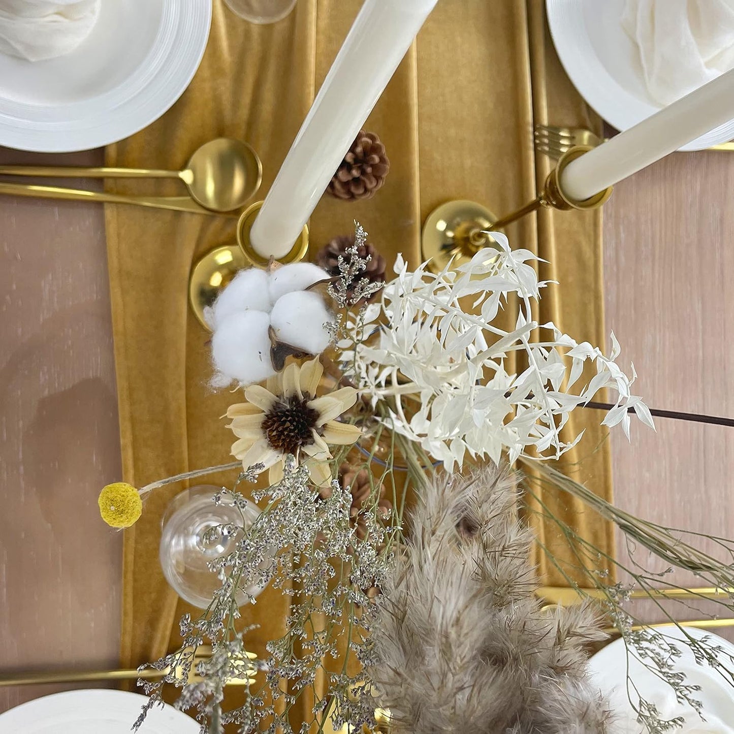 Velvet Table Runner, 10ft Luxurious Wedding Reception Decorations Soft Velvet Fabric Table Linen Overlay for Party (20 x 120 inch, Gold)