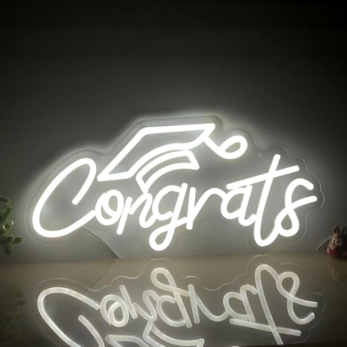 Congrats Grad Neon Sign for Backdrop wall decor，Dimmable USB Powered Light Up Letters for Dorm Walls，White Grad Gifts Sign for Graduation ClassRoom Party bedroom size:16.14 * 7.6 inch