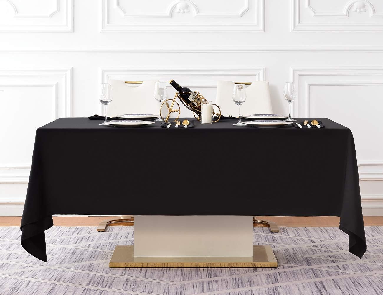 Surmente Black Tablecloth 60 x 102-inch Rectangular Polyester Table Cloth for Weddings, Banquets, or Restaurants