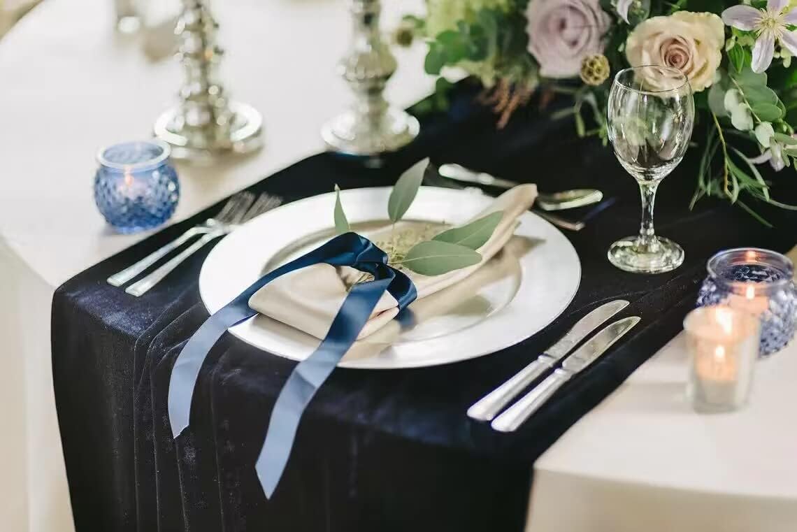 Velvet Table Runner, 10ft Luxurious Wedding Reception Decorations Soft Velvet Fabric Table Linen Overlay for Party (20 x 120 inch, Navy)