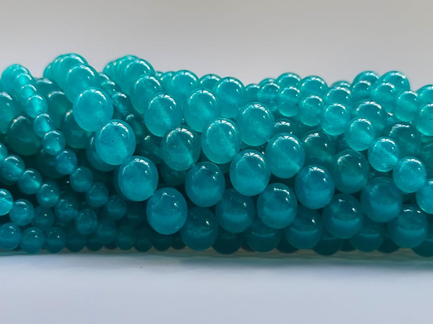 Stone Beads 8mm 100pcs Lake Blue Chalcedony Beads Round Loose Gemstones Beads for Bracelet Necklace Jewelry Making (8mm, 60817 Lake Blue Chalcedony)