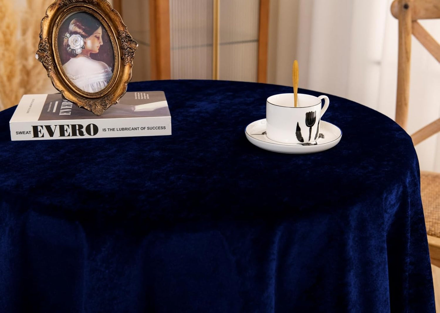 F-CHU Blue Tablecloth Thickset Velvet Tablecloth with Beautiful Gold Tassels Vintage Table Cloth for Home Decor Wedding, Party, Banquet and Events 48" Round