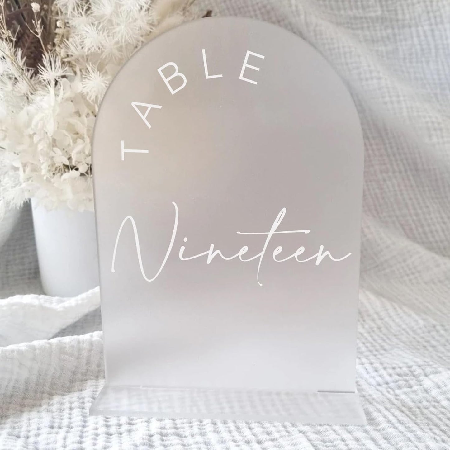 JINMURY Frosted Arch Wedding Table Numbers 1-30 with Stands, 5x7 Inch Frosted Arch Acrylic Sign with White Letters, Arched Acrylic Table Numbers for Wedding Reception