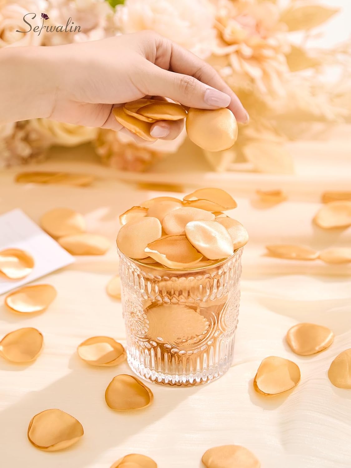 Serwalin 300Pcs Silk Rose Petals Fake Flower Petals Champagne Gold Artificial Rose Petals for Weddings Proposal Flower Girl Petals Aisle Flower Girl Basket Runner Bridal Shower Table Decor
