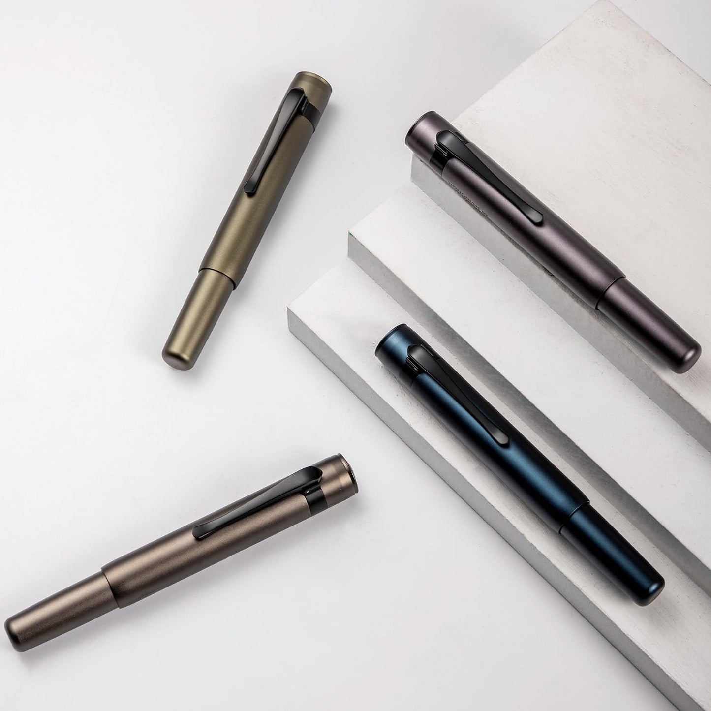 Hongdian M2 Black Forest Mini Rollerball Pen, Fine Point 0.5mm, Sleek Aluminium Pocket Pen with Black Ink Refill, Ideal for Travel & Signature (Army Green)