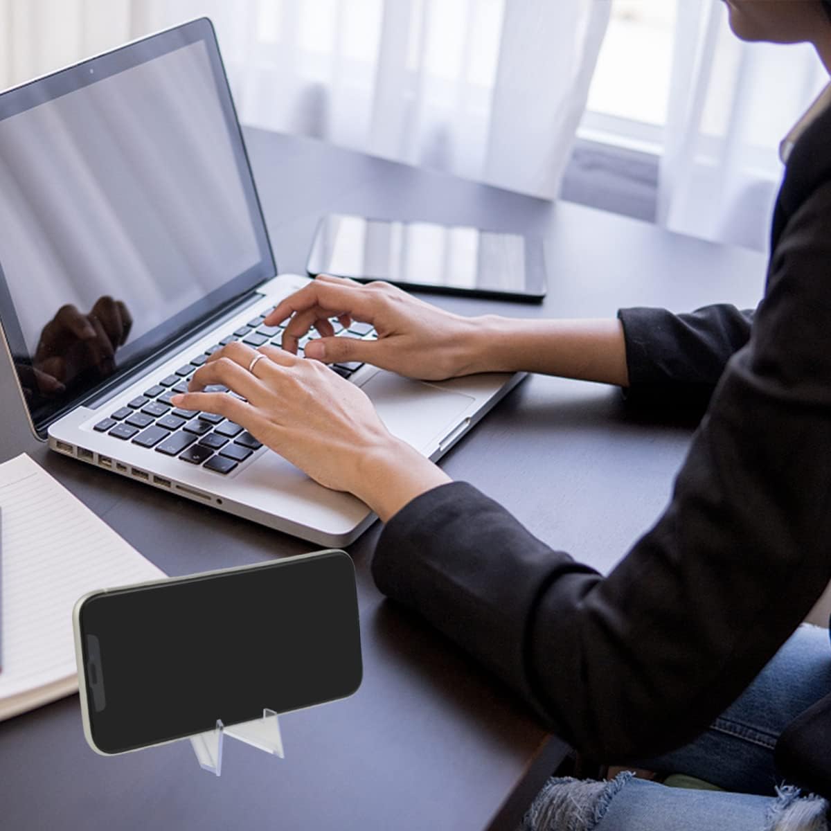 yuntop 20 Packs Acrylic Easel Stands Display Stand Mini Clear Holder for Displaying Small Artworks, Coins, Pocket Watches, Challenge Medals (2.12x 1.4 Inch)