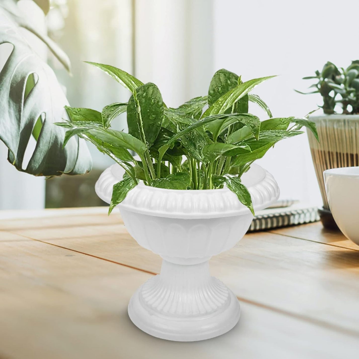 4pcs Mini Roman Style Flower Pots, Plastic Wedding Flower Containers, Decorative Pedestal Planters for Home, White, 6.29 x 6.29 x 5.51 Inch