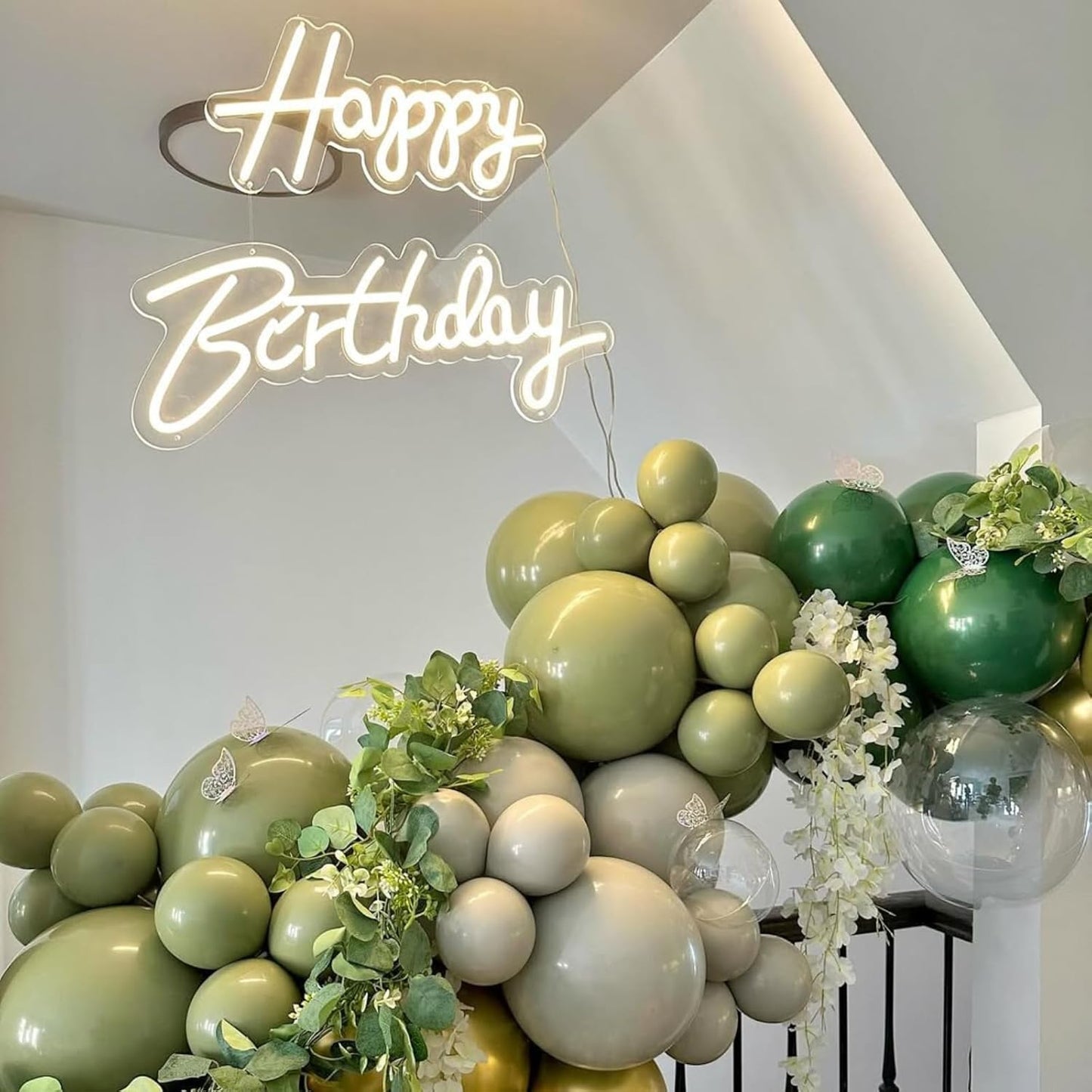 Dusty Green White Gold Balloons, 50pcs Sage Olive Green Metallic Champagne Gold White Latex Balloons for Wedding Engagement Birthday Baby Shower Eucalyptus Party Decoration Supplies