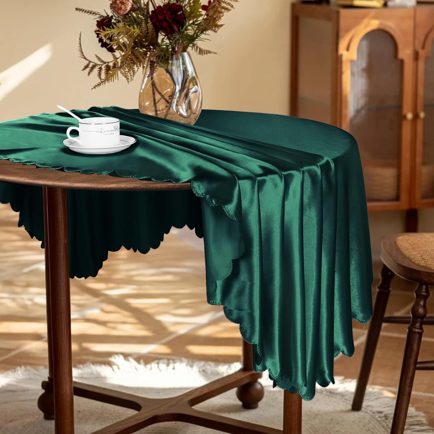 KKJIAF 1 Pack 108 Inch Round Table Cloth, Hunter Green Overlay Round Satin Table Cover, Silky Satin Dining Tablecloths for Wedding Buffet Parties Banquet Decoration