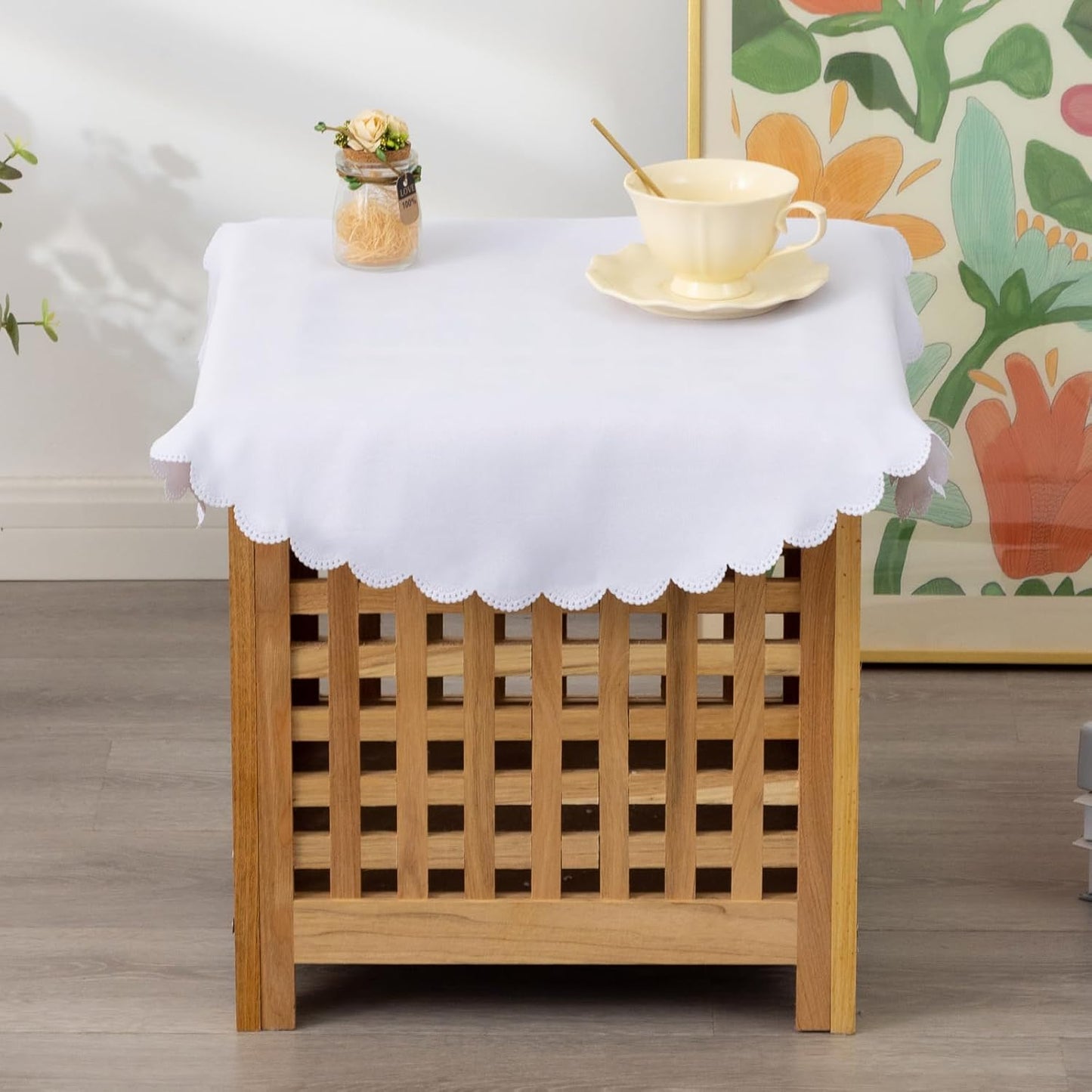 Small Round White Tablecloth 24 Inch Polyester Fabric Washable Table Cover Decorative Wrinkle Resistant Solid Color Table Cloth for Nightstand Party Wedding Camping