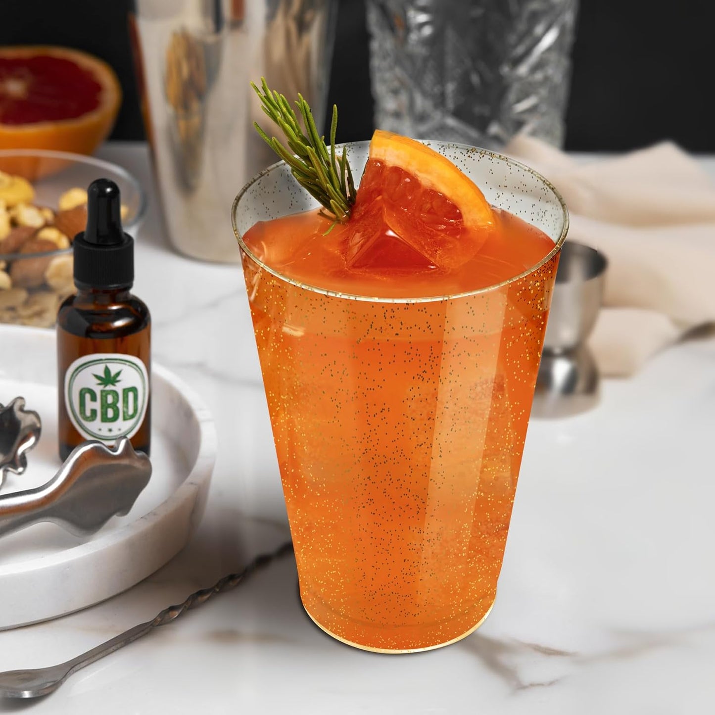 [100 Pack] 12oz Plastic Cups with Gold Glitter Sturdy & Food Safe Plastic Wine Glasses Disposable Cups Wedding Cups Party Cups Drinking Tumblers for Wine, Cocktails and Cold Beverages