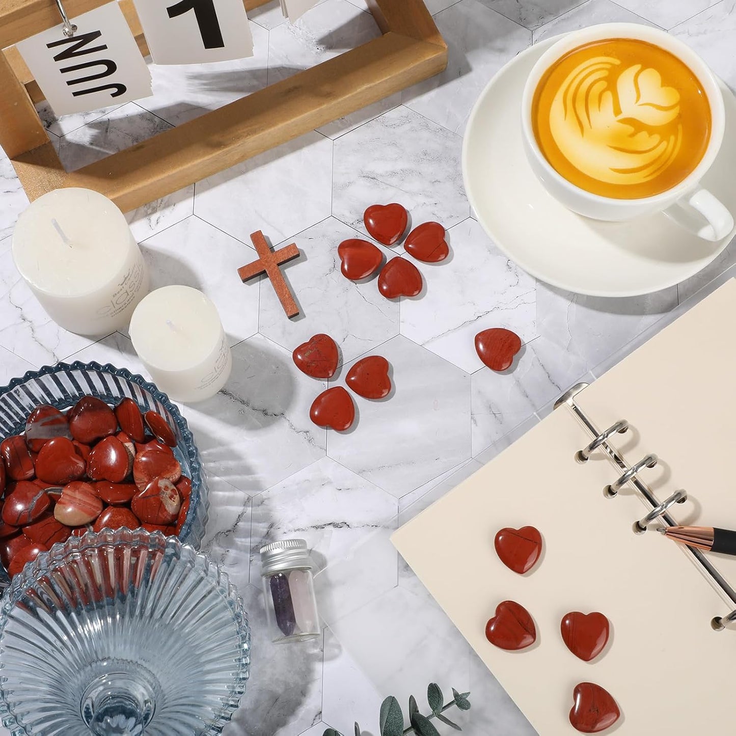 Gerrii 50 Pcs Heart Healing Stone Bulk Quartz Heart Inspirational Stones Gift for Women Love Pocket Polished Natural Energy Balancing Meditation 0.8 Inch(Red)