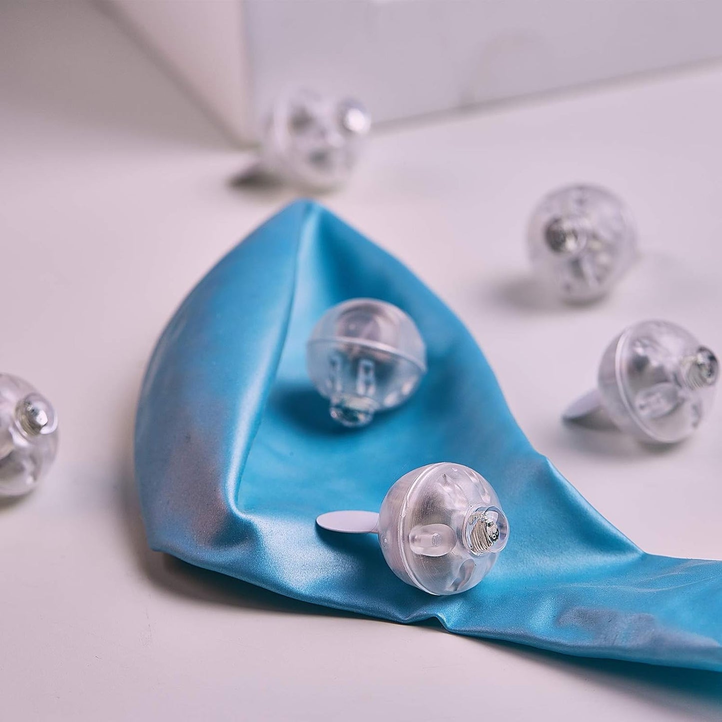 Aogist 200Pcs White Balloon Lights with Hook,Long Standby Time,Waterproof Mini Light for Birthday Party Wedding Christmas Halloween Easter Decorative (Flash)