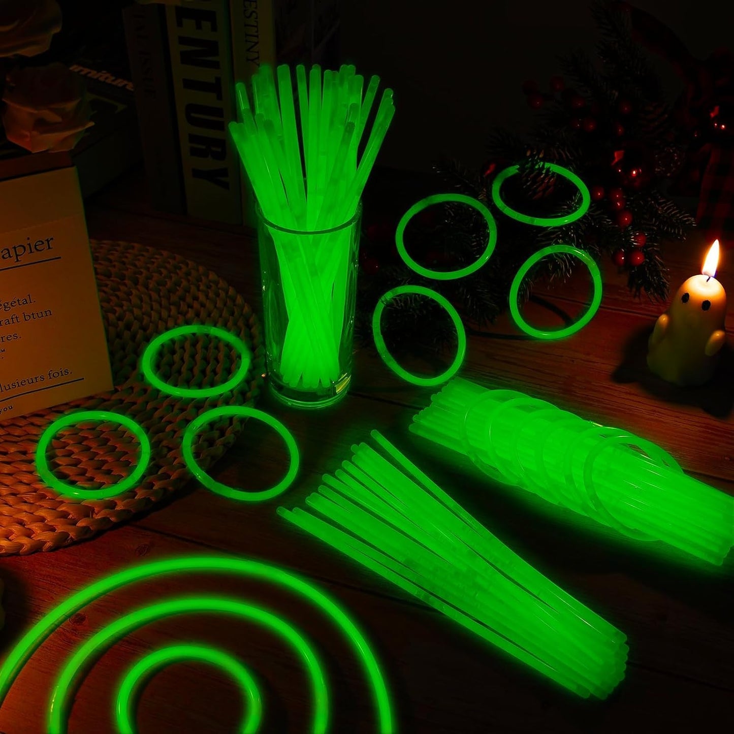 100 Pack 8” Green Glow Sticks Bulk with 100 Connectors Neon Glow In The Dark Party favors Supplies for Holiday Birthday Party Decoration (Green)