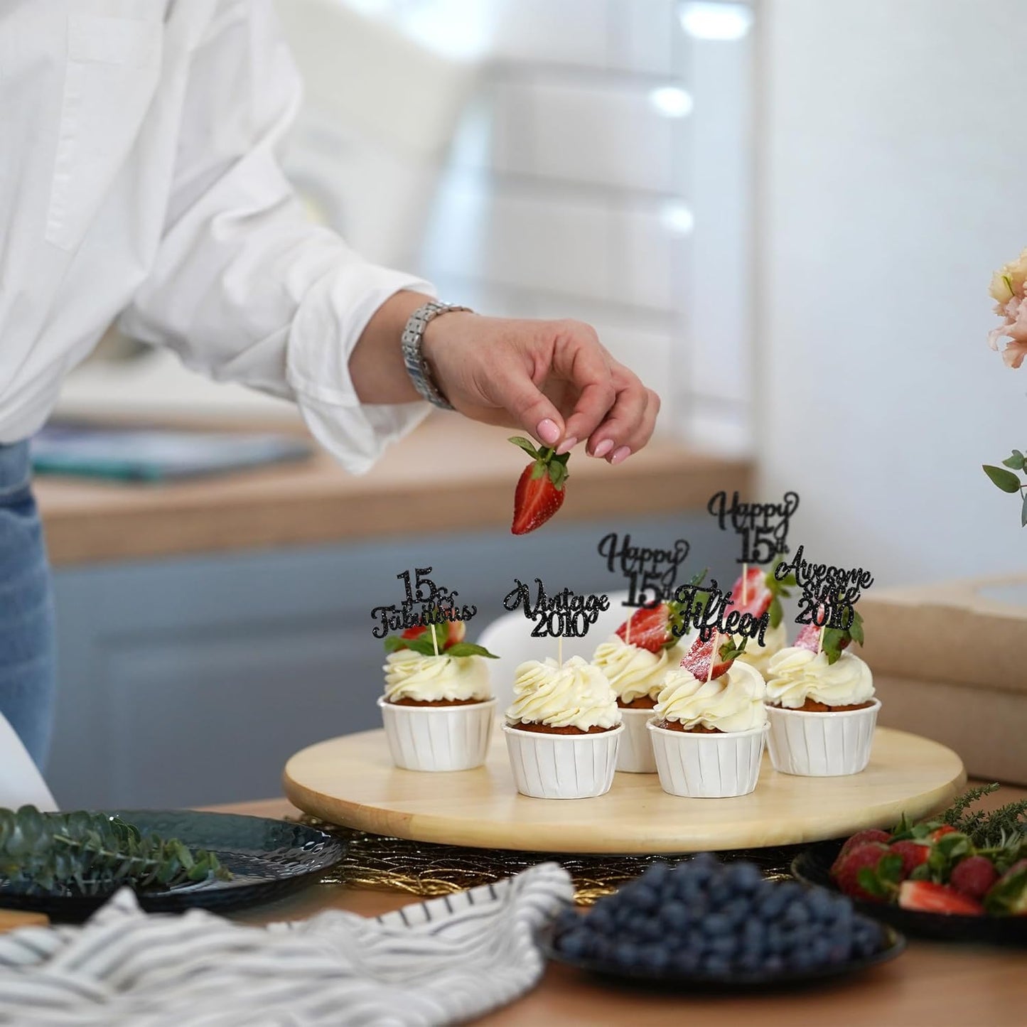 30Pcs Happy 15th Birthday Cupcake Toppers Glitter Fifteen Vintage 2010 Cupcake Picks Cheers to 15 Fabulous Cake Decorations for 15th Birthday Wedding Anniversary Party Supplies Black