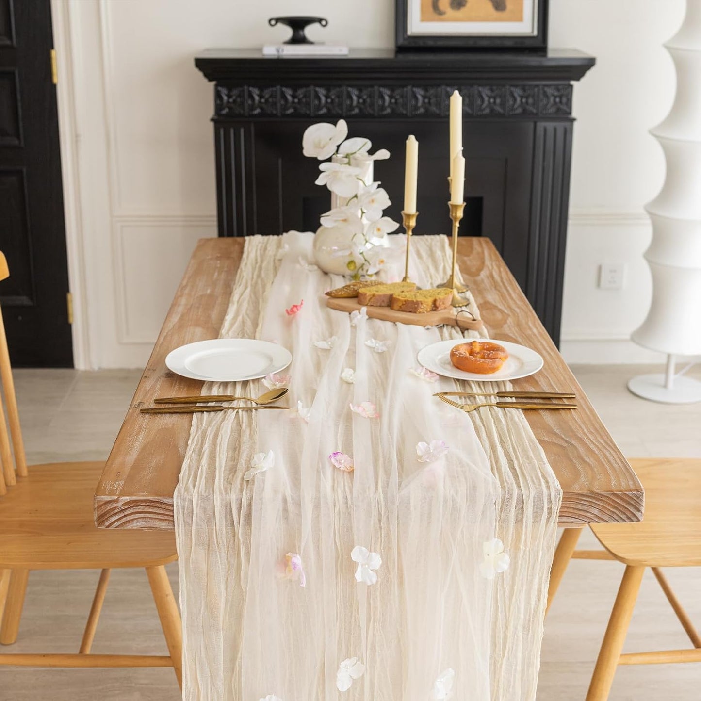 Romantic Artificial Floral Table Runner 10ft Gauze Tulle Lace Table Runner Set for Wedding Baby Shower Bridal Shower Holiday Kitchen Dining Table Decoration for Home Party Special Occasion