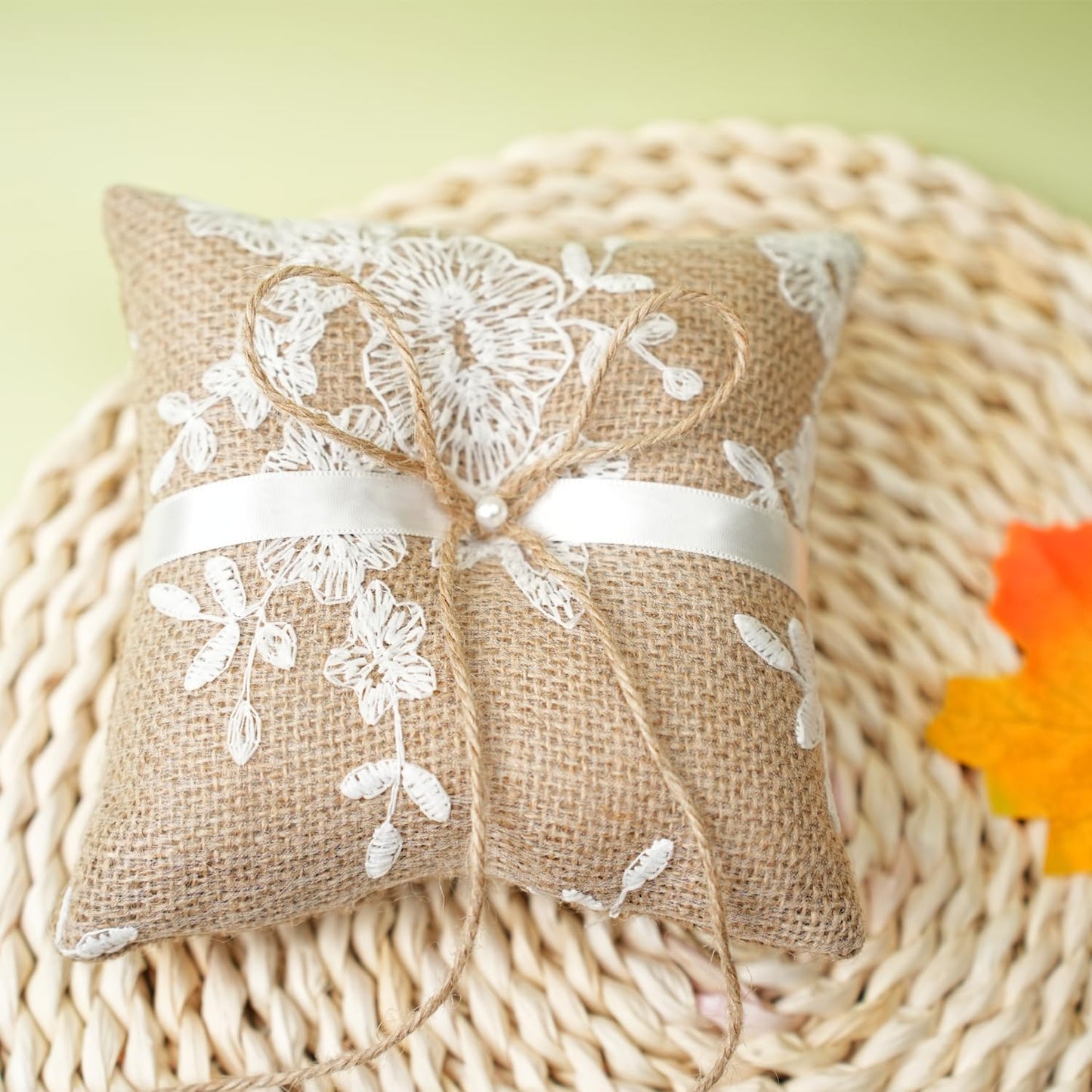 QIRMIZI 2PC Vintage Rustic Burlap Ring Bearer Pillow - Elegant Fall Wedding Décor with Lace, Bow, and Embroidered Flower Ribbon