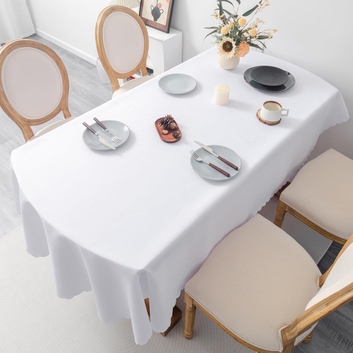 Oval White Tablecloth 60 x 84 Inch Polyester Fabric Washable Table Cloth Decorative Solid Color Wrinkle Resistant Table Cover for Dining Party Wedding Camping