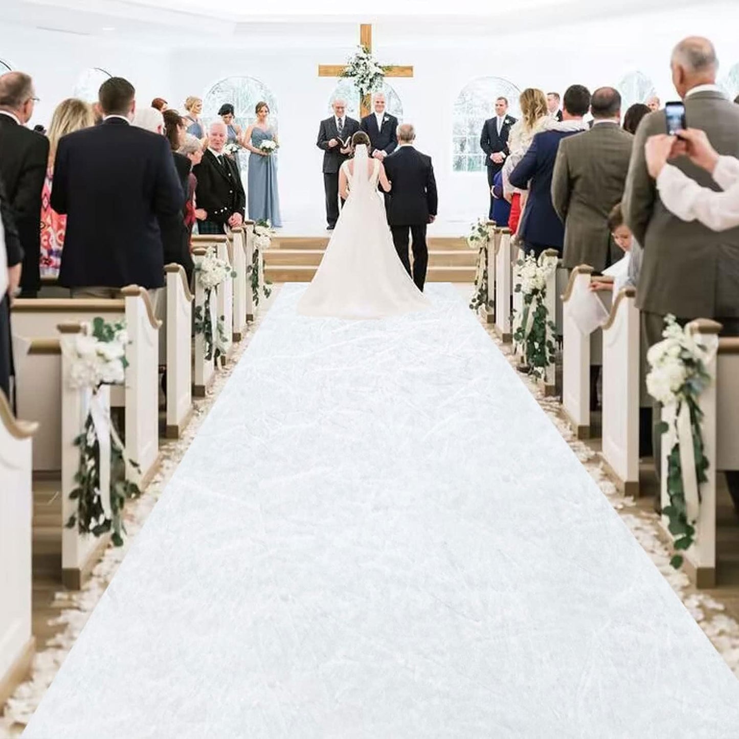 MODFUNS White Aisle Runner Wedding Carpet Runner 4x30FT Velvet Fabric Aisle Runner Rug Indoor Outdoor Event Carpet Aisle Runner Rustic Runway Carpet for Parties Hallway Wedding Aisle Decoration