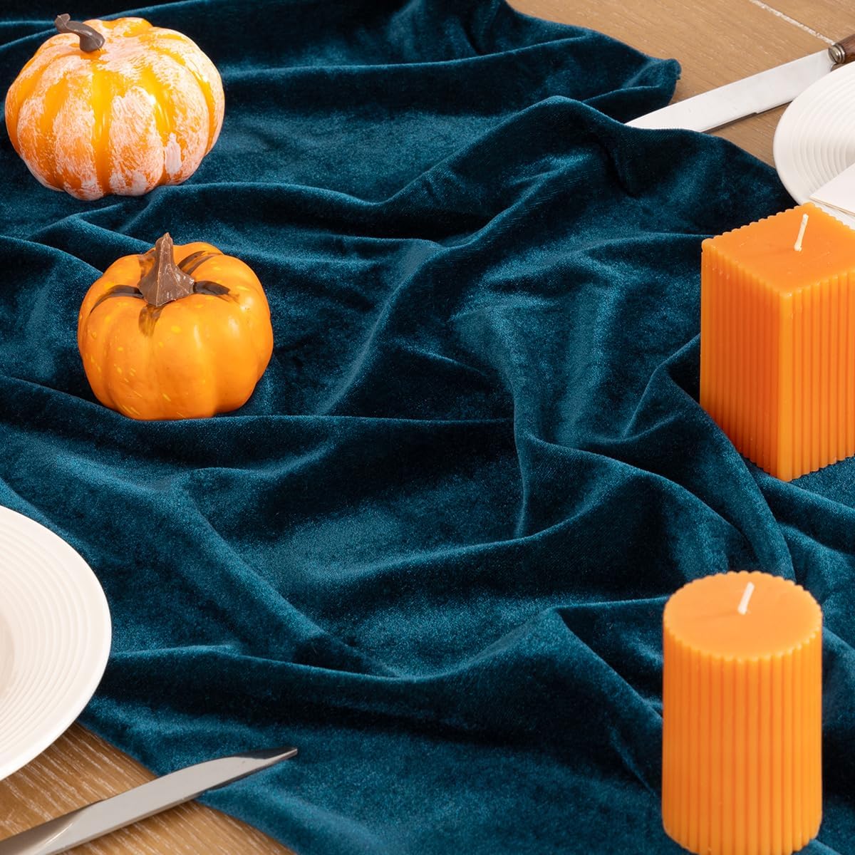 Peacock Green Velvet Table Runner Fall Thanksgiving Turquoise Table Runner 20 x 120 Inch Luxurious Elegant Velvet Fabric Table Decorations for Christmas Dinner Wedding Bridal Baby Shower