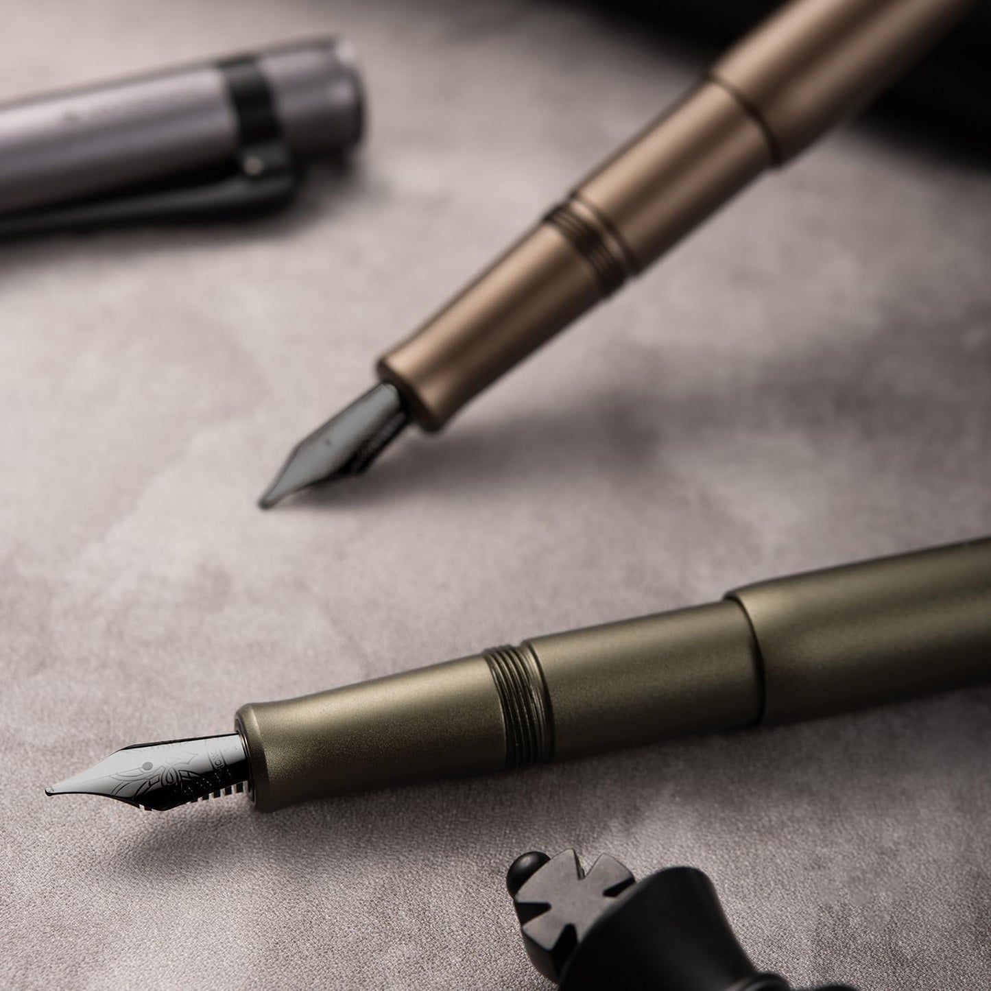 Hongdian M2 Black Forest Mini Fountain Pen, Long Blade Nib & Sleek Shape Aluminium Short Pocket Travel Pen (Caramel Brown)