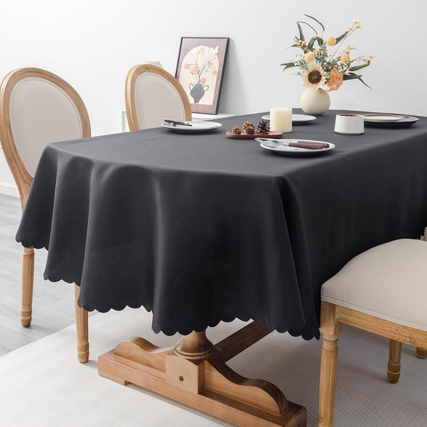 Oval Black Tablecloth 60 x 84 Inch Polyester Fabric Washable Table Cloth Decorative Solid Color Wrinkle Resistant Table Cover for Dining Party Wedding Camping