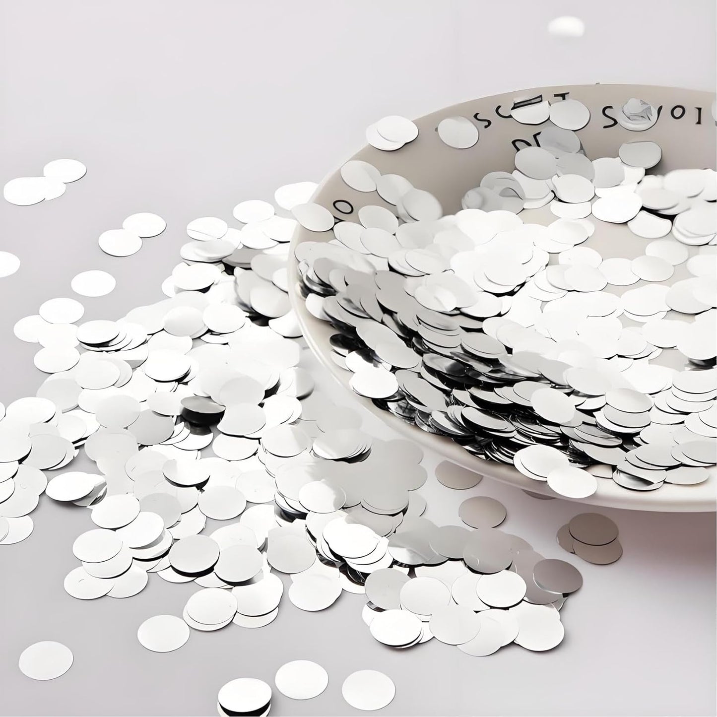 Silver Round Foil Confetti Beautiful Metallic Table Confetti Glitter for Fill Balloons, Wedding,Birthday, Party,Festival Decoration(8000PCS)