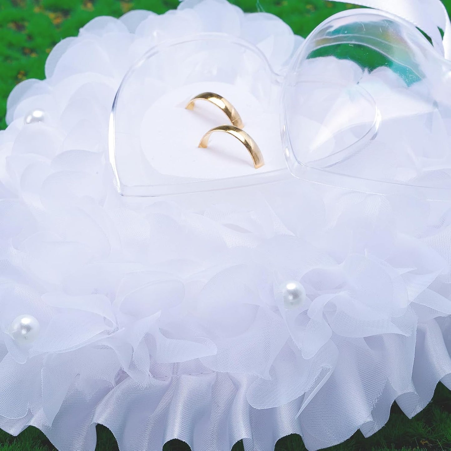 Ring Pillow is Designed with White Roses, Mozambique Diamond and Flowers. It is A Ring Bearer That Comes with A Gift Box. It is Suitable for Weddings and Ring Collections (Pearl White)