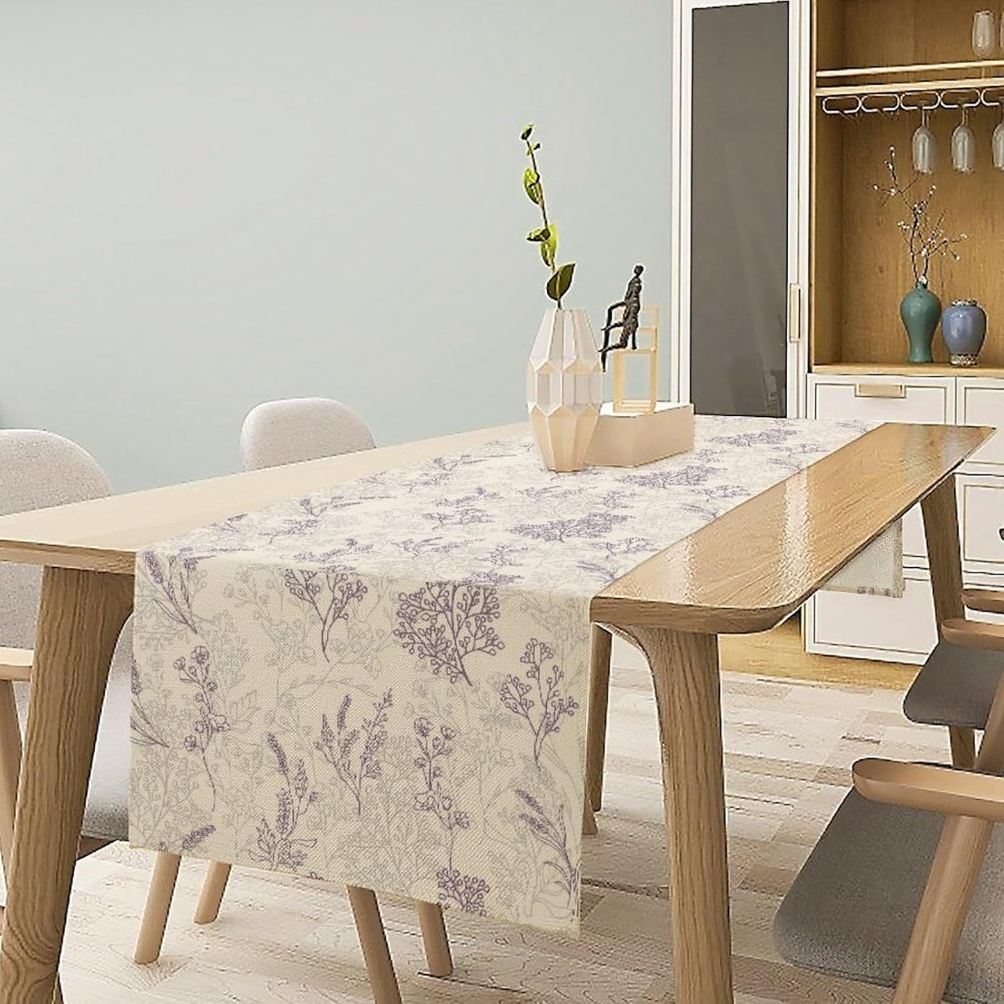 Purple Lavender Table Runner Vintage Watercolor Modern Kitchen Restaurant Decoration Suitable for Indoor and Outdoor Wedding Party Banquet Table Runner 13x36 Inch