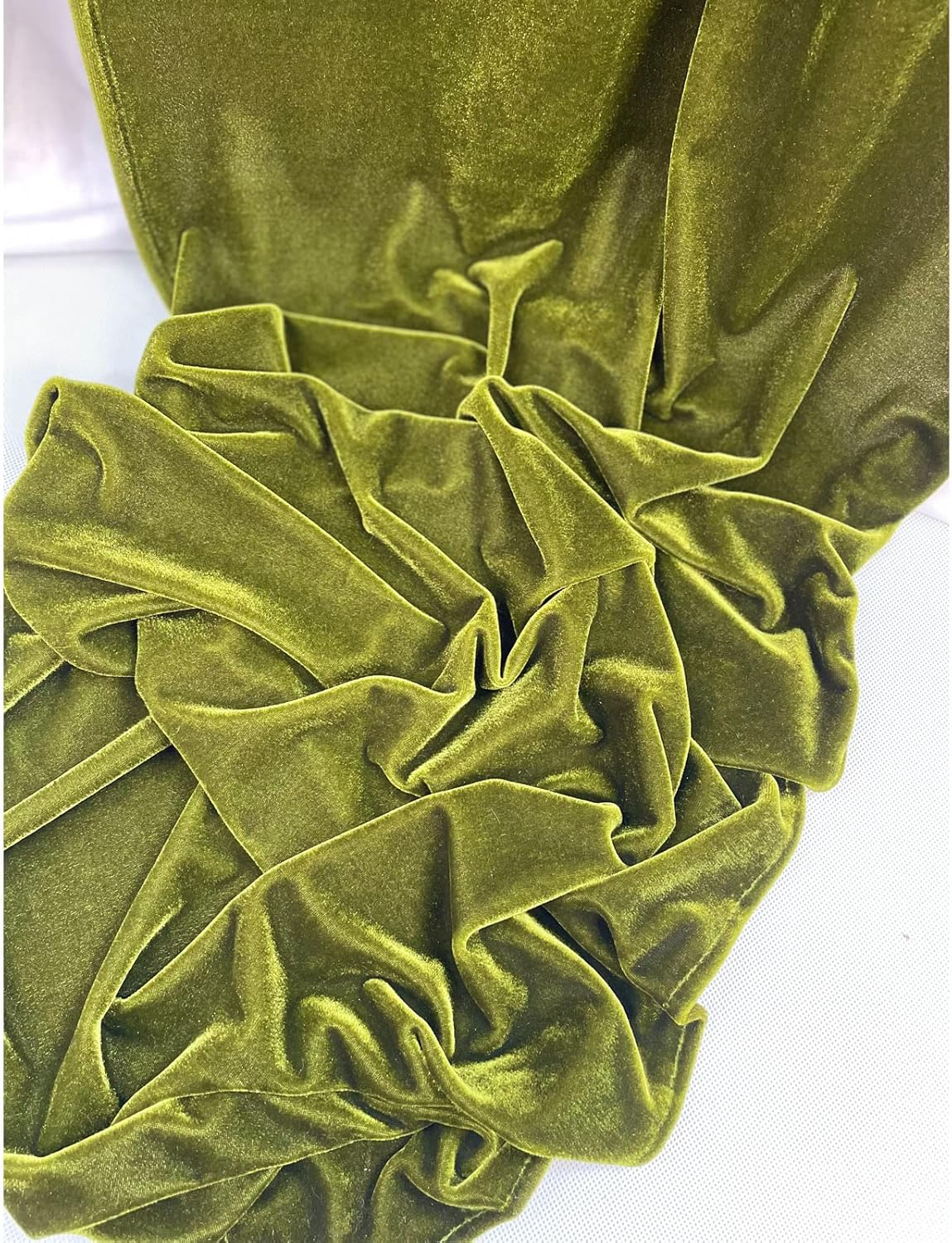 Luxurious Velvet Table Runner, 10ft Wedding Reception Decorations, 20x120inch Soft Velvet Fabric, Table Linen Overlay, Wedding Table Runners (Olive Green, 20X120inch)