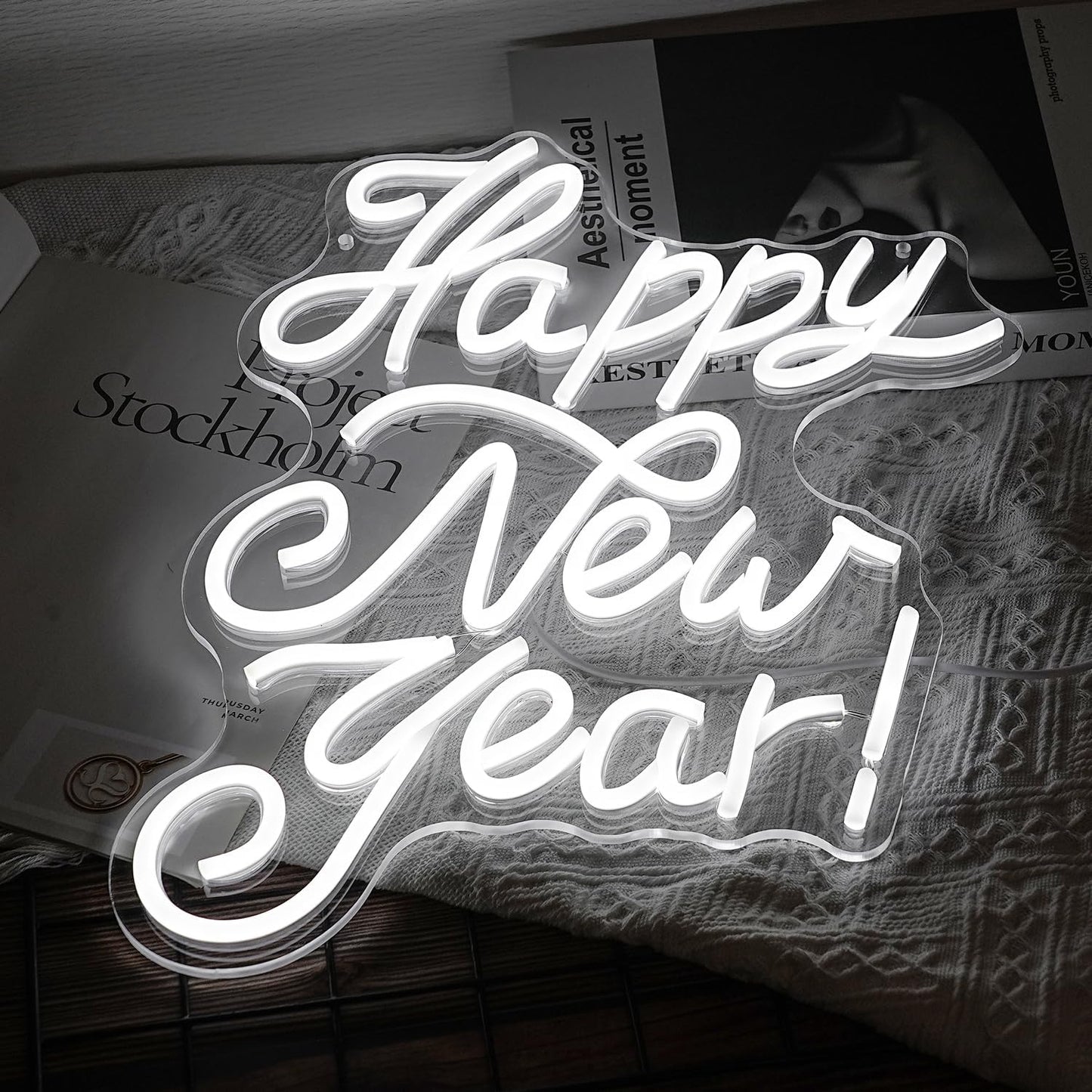 Happy New Year Neon Sign Led Spring Festival Neon Lights for Wall Decor Usb New Year Party Light Up Signs for Home Bedroom Christmas Business Decorations Gifts for Friends