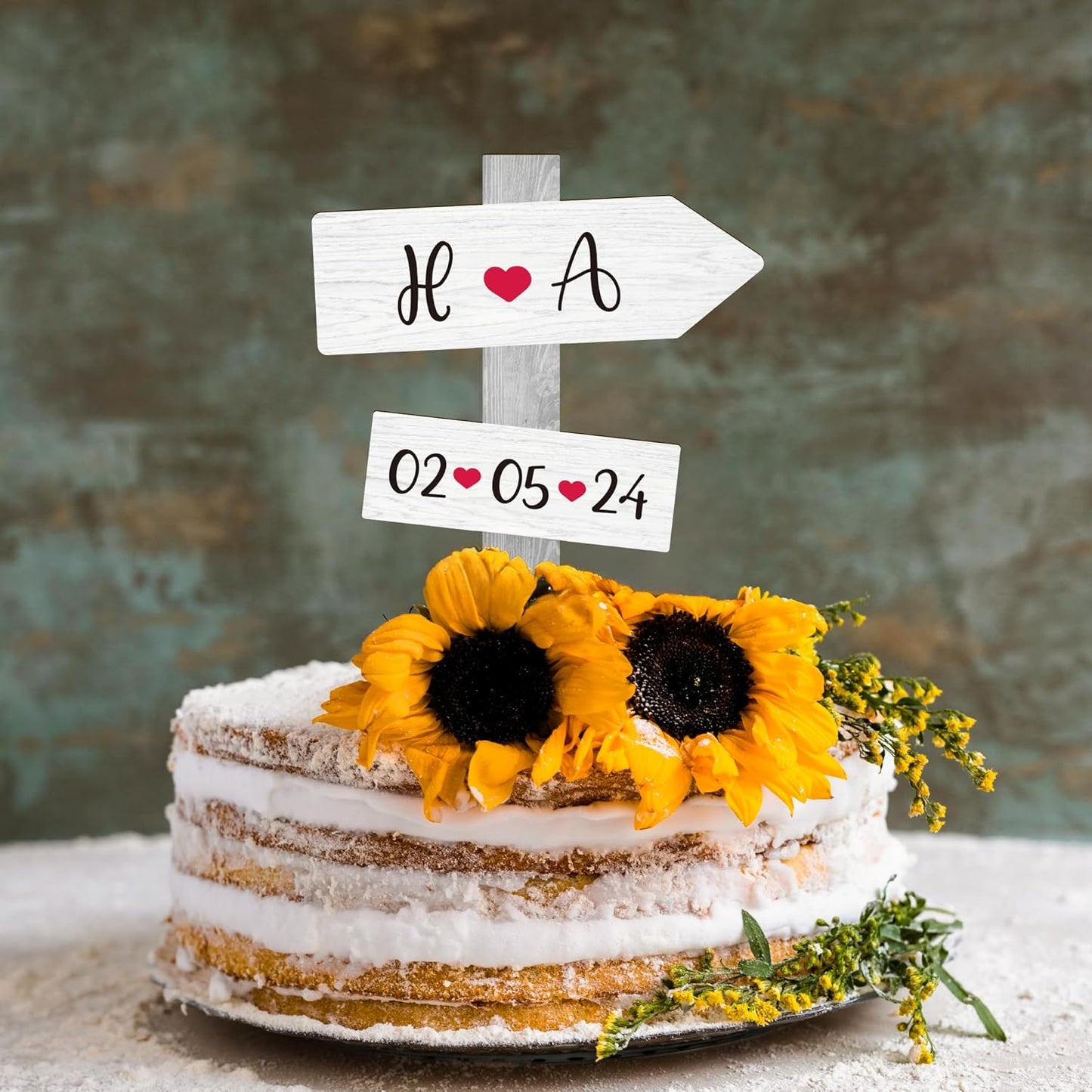 Personalized Rustic Wedding Cake Topper in Wood Custom Bride & Groom Names Initials Wedding Date Cake Decoration (Birch White)