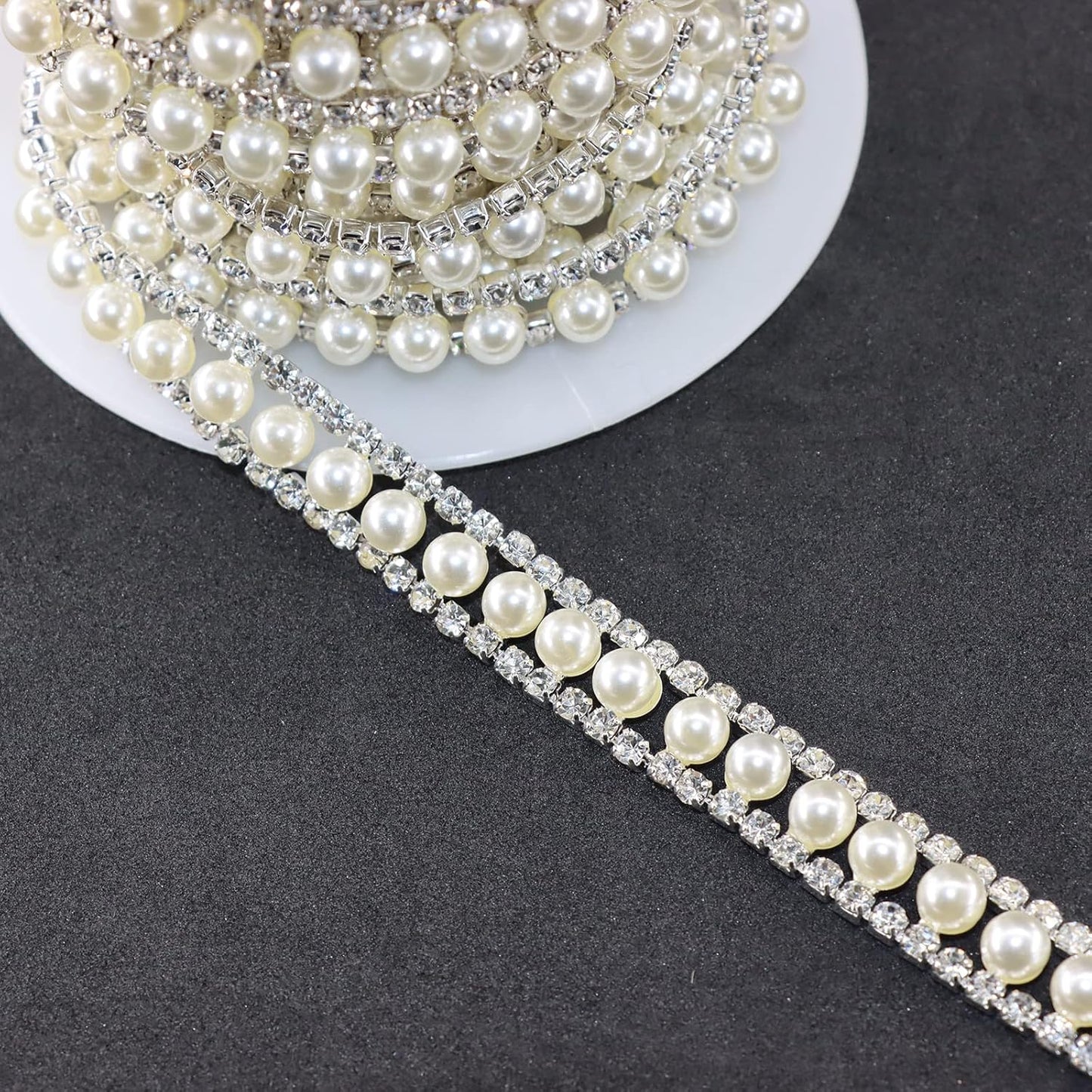 Jerler Rhinestone Trim Applique 1 Yard 2 Rows Crystal Chain Banding Diamond Inlaid White Pearl Beaded Rhinestones for Crafts Clothing and Bridal Embellishments Wedding Ideas Christmas Decorations