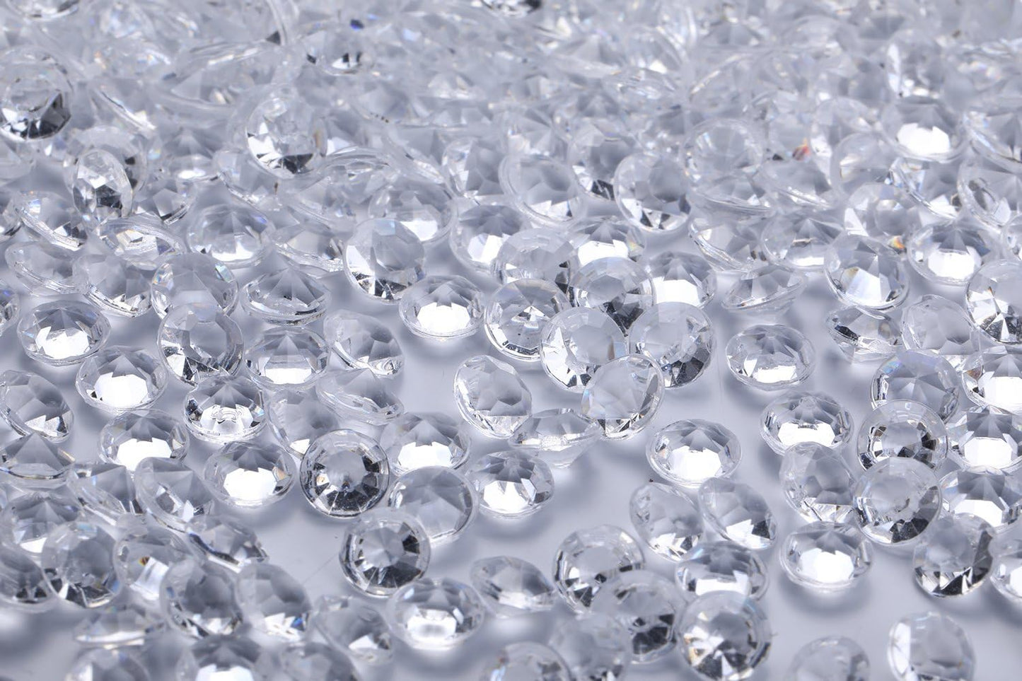 2000 pcs/Pack Wedding Table Scatter Confetti Crystals Acrylic Diamonds 8 mm Rhinestones for Wedding, Bridal Shower, Vase Beads Decorations (8mm, Transparent)