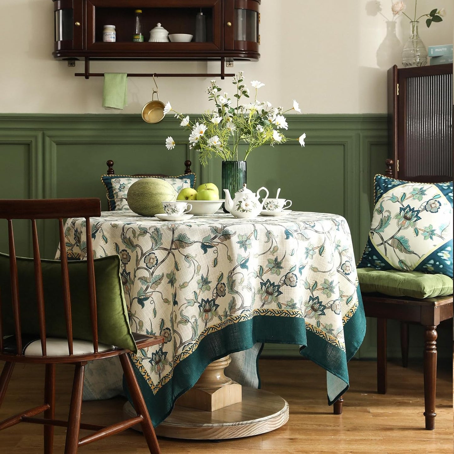 patdrea Designer Linen Vintage Round Table Cloth,Vintage Green Floral Pattern Durable Tablecloth,Table Cover Decor for Kitchen Dining,Parties,Christmas,Thanksgiving,Party,Diameter 55"-Noah