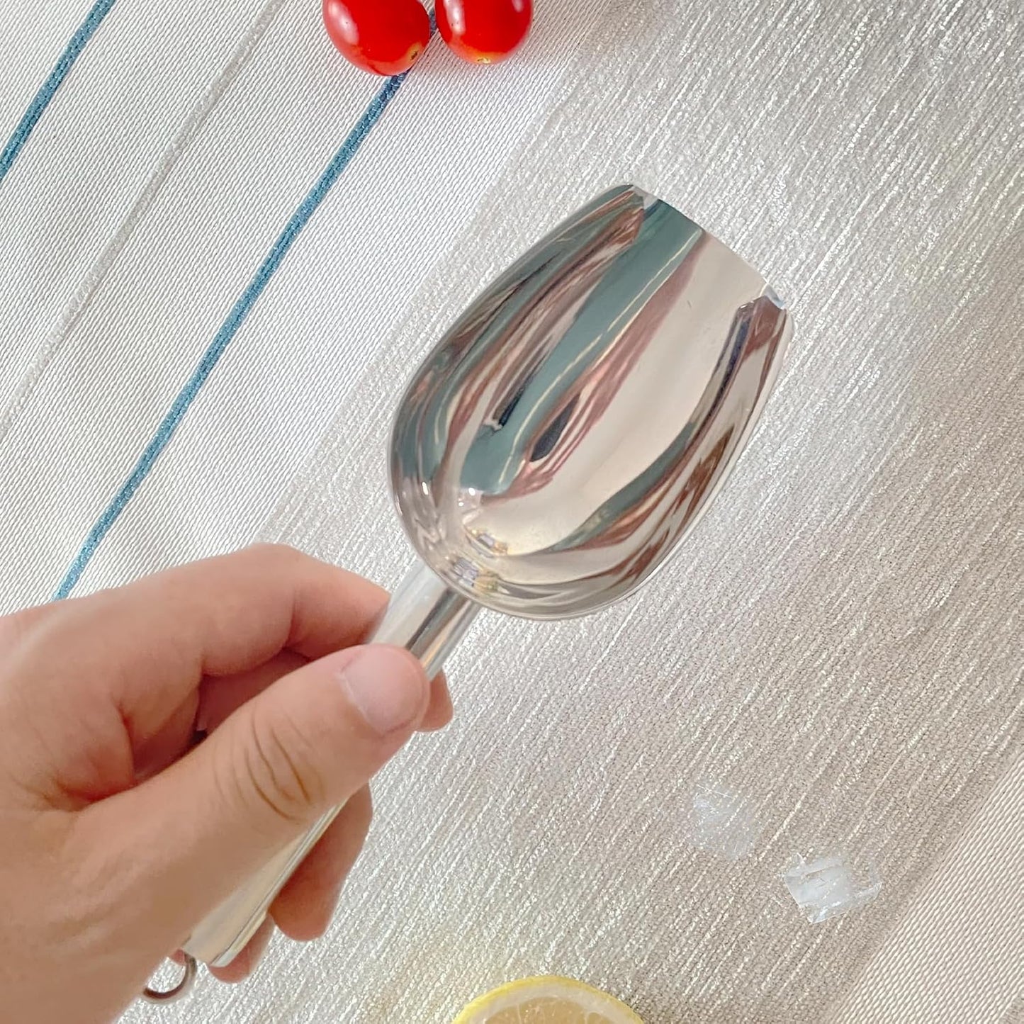 Metal Ice Scoop 6 Oz, Small Stainless Steel Ice scooper for Ice Maker Ice Bucket Kitchen Freezer Bar Party Wedding, Multipurpose for Coffee Bean,Flour Scoop,Dog Food Scoop (6 OZ-Silver)