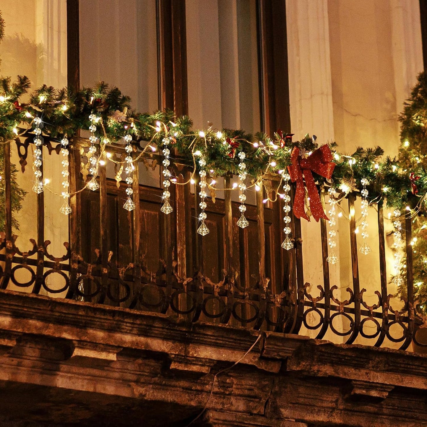 Nuenen 100 Pcs Acrylic Hanging Crystals for Centerpieces Chandelier Clear Crystal Garland Strands Ornament Acrylic Clear Beads Prisms Pendant for Christmas Tree Window Home Decoration(Diamond)