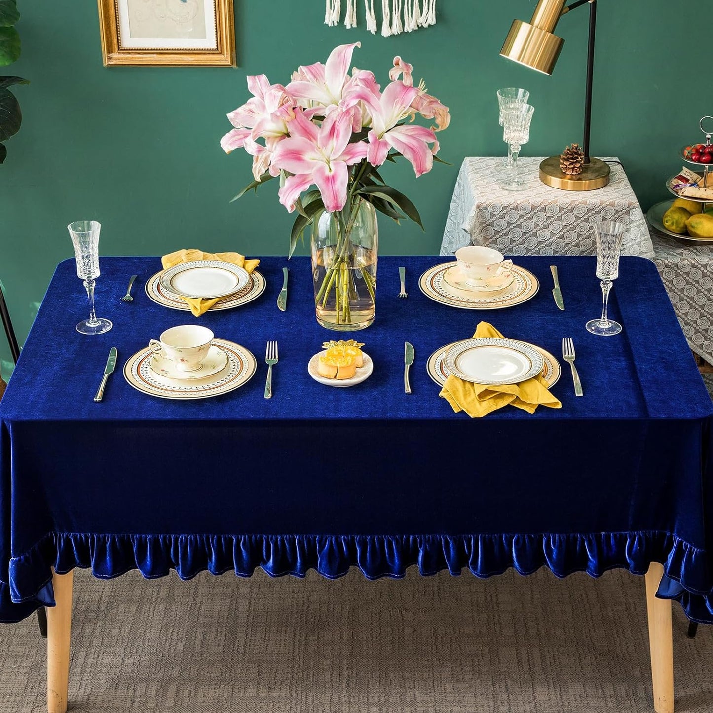 Velvet Tablecloth Luxurious Solid Rectangle Table Cloth,Oblong Retro Farmhouse Ruffle Tablecloths Washable Table Cover for Party Wedding Baby Shower Kitchen Dinning Tabletop Decoration