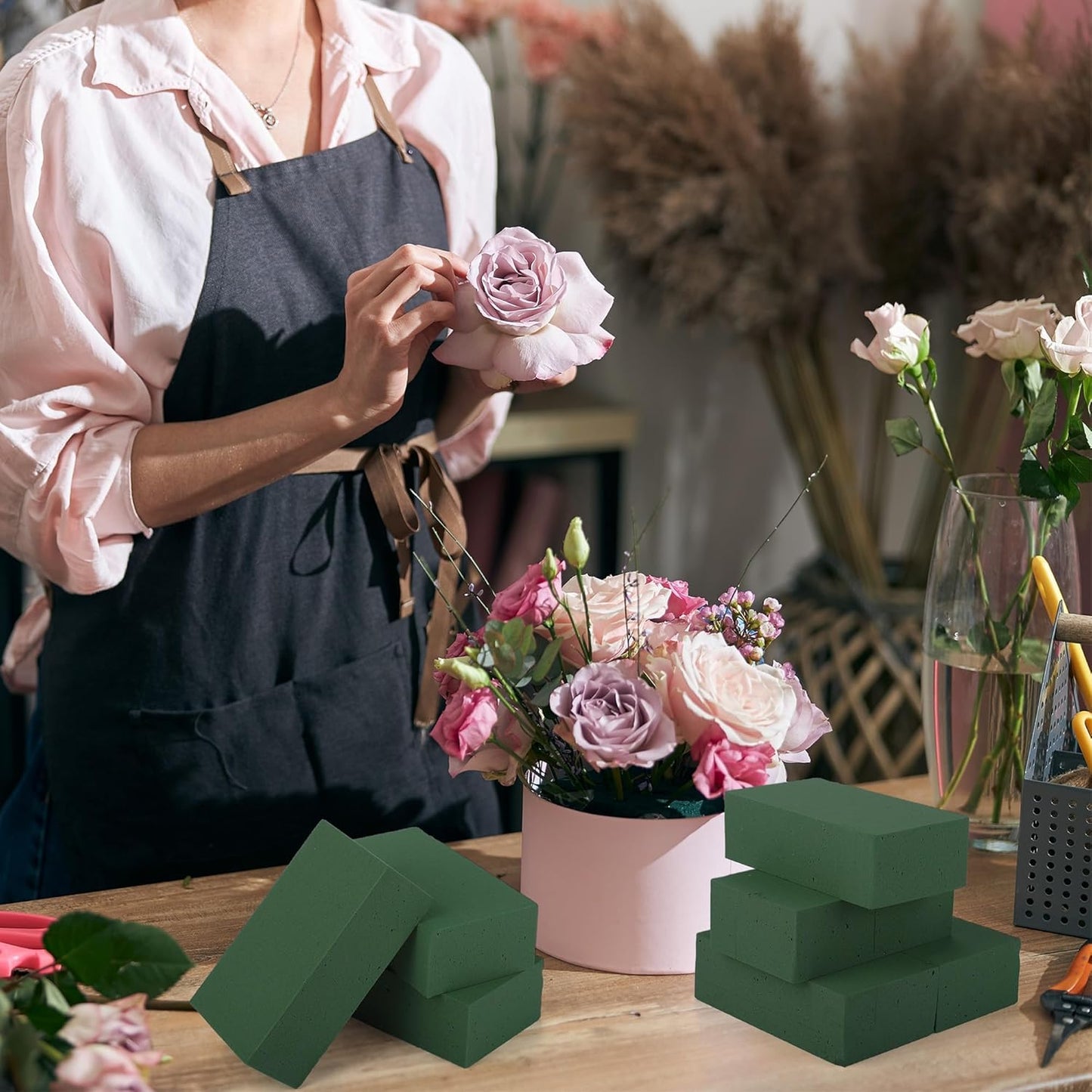 8 Packs Floral Foam Blocks Wet & Dry Floral Foam Bricks 5.5x3.1x1.8 Inch Flower Arranging Kit for Fresh and Artificial Flowers Florist Foam Blocks for Wedding Home Decor