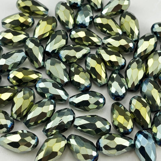 200pcs 3x5mm Teardrop Crystal Glass Beads for Jewelry Making, Faceted Vertical Hole Teardrop Glass Spacer Beads for Wind Chimes Bracelet Earring Necklace DIY Craft(Green Light)