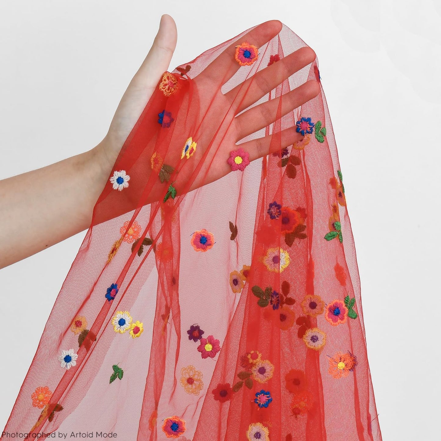 Artoid Mode Red Embroidery Daisy Gauze Table Runner 120 Inch 10FT, Seasonal Sheer Kitchen Dining Holiday Wedding Birthday Table Decor for Home Party